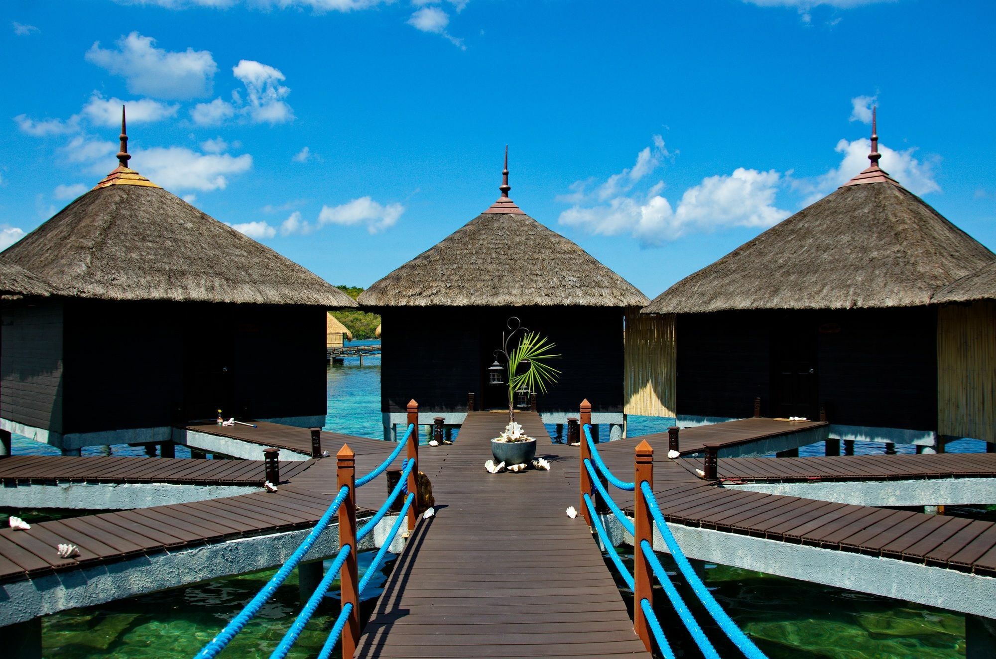 בוסואנגה Huma Island Resort And Spa מראה חיצוני תמונה